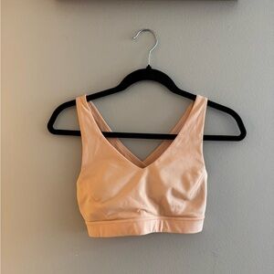 Lululemon women’s sport’s bra